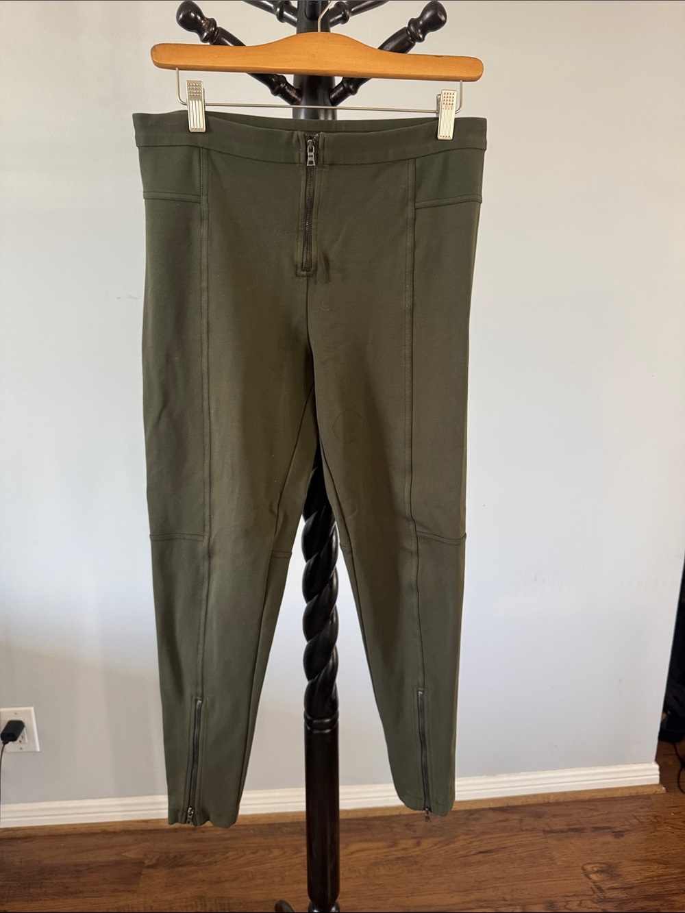 Women’s Olive Green Performance Zip-Front Pants